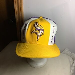 Vintage AJD Lucky Stripes 1980’s MINNESOTA VIKINGS Truckers Cap/Hat